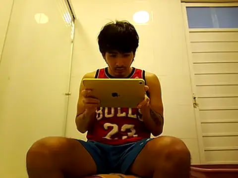 GIOOOO568 online show from February 18, 2026, 5:42 pm