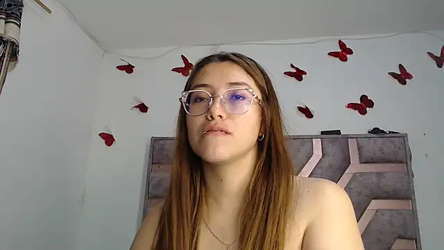 Snapshot of Anny_Fox- chatting on October 4, 2025, 3:15 am Anny Fox- online show from October 4, 2025, 3:15 am