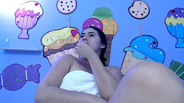 sweetfantacies18 online show from February 21, 2025, 4:18 am