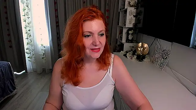 Fire-Fox-One online show from September 24, 2025, 6:39 am