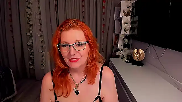 Fire-Fox-One online show from October 11, 2025, 5:22 pm