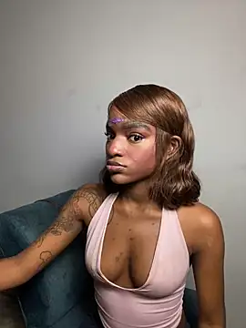 Zizi-campbel online show from February 2, 2026, 11:20 am