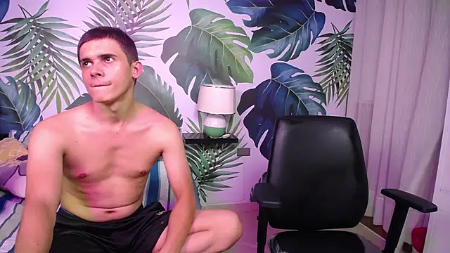 Snapshot of Gurvinder_1 chatting on January 18, 2025, 1:30 am Gurvinder 1 online show from January 18, 2025, 1:30 am