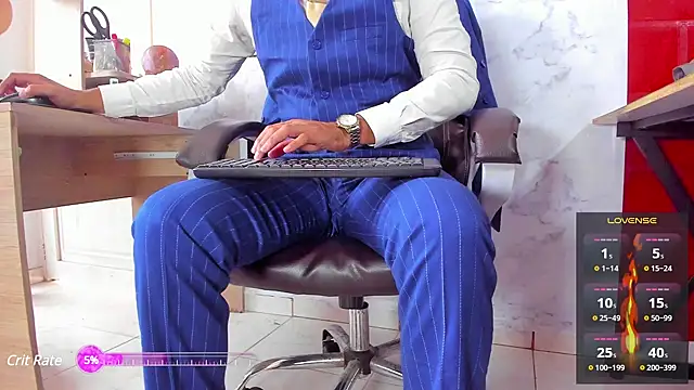 Hideintheoffice online show from March 20, 2025, 4:42 pm