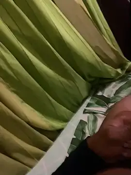 Snapshot of daddydiggg chatting on December 25, 2024, 5:47 pm daddydiggg online show from December 25, 2024, 5:47 pm