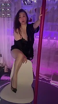 baobaomiqi linger online show from September 27, 2025, 4:34 pm