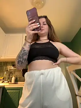 MayaMystic online show from October 31, 2025, 1:01 pm