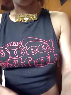 Snapshot of carmelbbyx22 chatting on May 8, 2026, 5:29 pm carmelbbyx22 online show from May 8, 2026, 5:29 pm