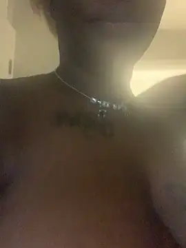 honeywetpussi online show from December 28, 2024, 11:19 am