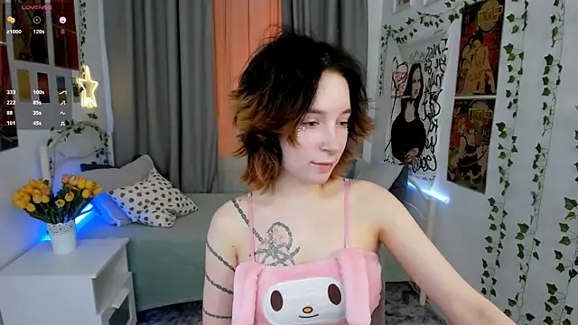Snapshot of lilithlunna chatting on January 17, 2025, 10:45 pm lilithlunna online show from January 17, 2025, 10:45 pm