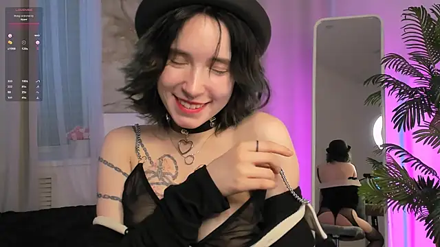 Snapshot of lilithlunna chatting on February 2, 2025, 1:45 am lilithlunna online show from February 2, 2025, 1:45 am