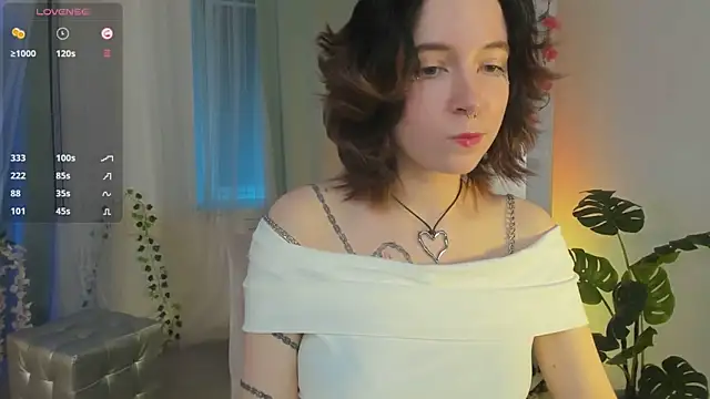 Snapshot of lilithlunna chatting on February 18, 2025, 9:53 pm lilithlunna online show from February 18, 2025, 9:53 pm