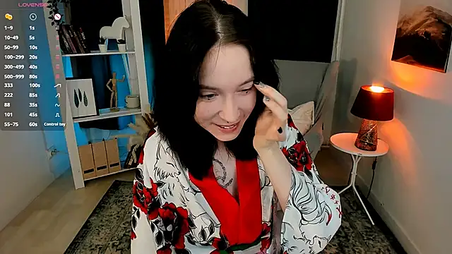 lilithlunna online show from September 28, 2025, 10:04 pm