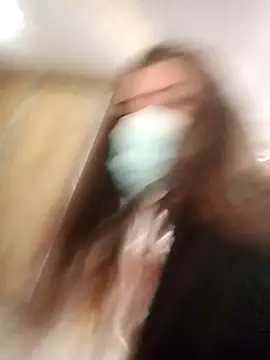 sansan2411 online show from February 4, 2025, 1:38 pm