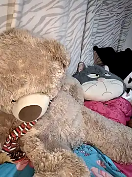 Snapshot of Ema_kraus chatting on February 23, 2025, 5:34 am Ema kraus online show from February 23, 2025, 5:34 am