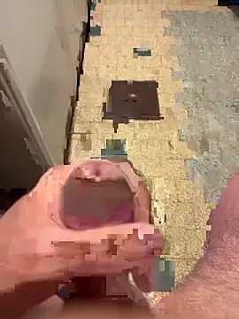 Snapshot of mikiss789 chatting on March 4, 2026, 5:52 pm mikiss789 online show from March 4, 2026, 5:52 pm