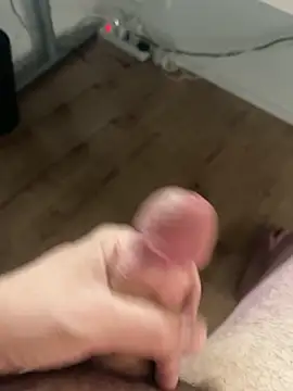 Snapshot of mikiss789 chatting on March 12, 2026, 4:13 pm mikiss789 online show from March 12, 2026, 4:13 pm