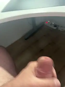 Snapshot of mikiss789 chatting on March 15, 2026, 6:30 am mikiss789 online show from March 15, 2026, 6:30 am