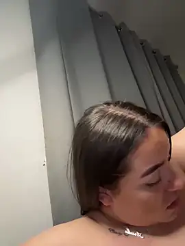 Snapshot of shelovesc chatting on February 13, 2025, 1:29 am shelovesc online show from February 13, 2025, 1:29 am