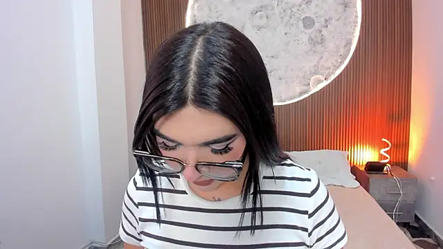 Snapshot of RoseCassie chatting on March 4, 2026, 1:39 pm RoseCassie online show from March 4, 2026, 1:39 pm