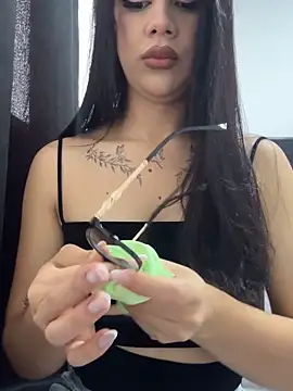 Snapshot of RoseCassie chatting on March 24, 2026, 12:54 pm RoseCassie online show from March 24, 2026, 12:54 pm