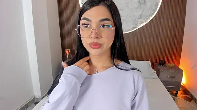 Snapshot of RoseCassie chatting on March 31, 2026, 1:11 pm RoseCassie online show from March 31, 2026, 1:11 pm