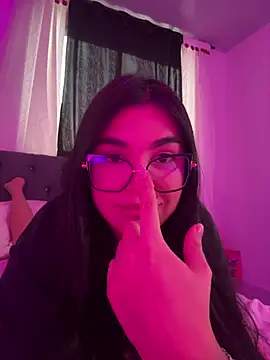 Snapshot of RoseCassie chatting on April 15, 2026, 10:54 pm RoseCassie online show from April 15, 2026, 10:54 pm