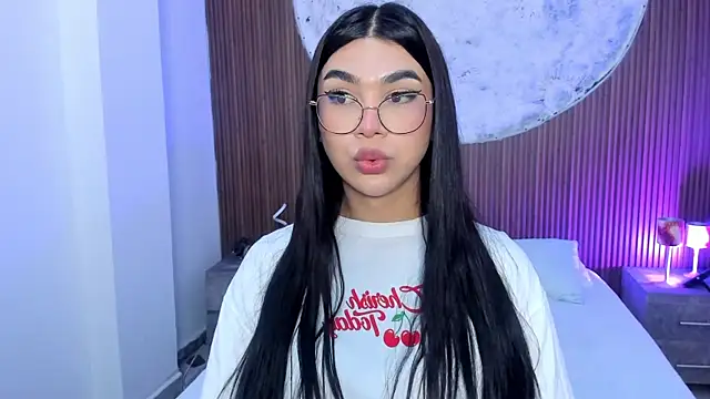 Snapshot of RoseCassie chatting on May 12, 2026, 2:03 pm RoseCassie online show from May 12, 2026, 2:03 pm