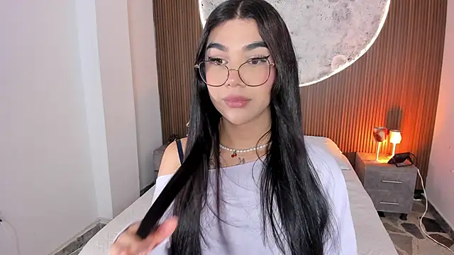 Snapshot of RoseCassie chatting on May 15, 2026, 1:29 pm RoseCassie online show from May 15, 2026, 1:29 pm