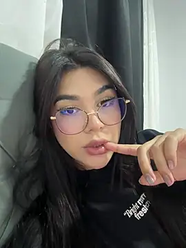 Snapshot of RoseCassie chatting on May 23, 2026, 12:16 am RoseCassie online show from May 23, 2026, 12:16 am