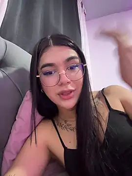 Snapshot of RoseCassie chatting on May 24, 2026, 1:21 am RoseCassie online show from May 24, 2026, 1:21 am