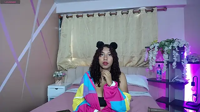 lauraltt online show from December 28, 2024, 1:17 pm