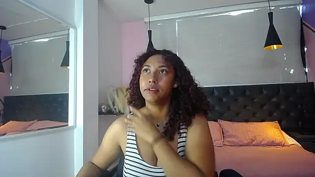 lauraltt online show from February 3, 2025, 1:30 pm