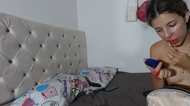 evaFiore online show from February 7, 2025, 5:10 am