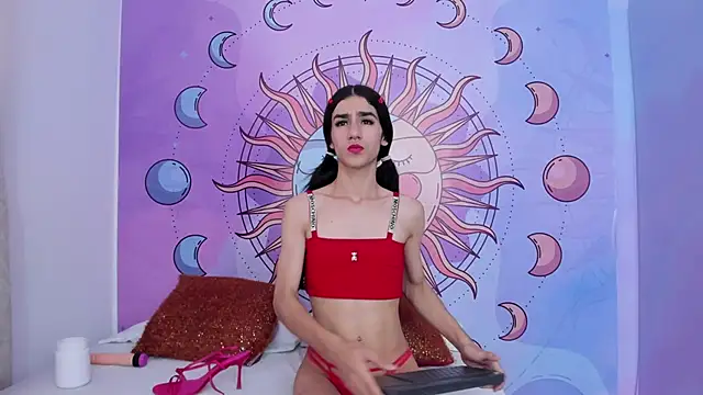 Mariana 16  online show from October 11, 2025, 9:24 pm