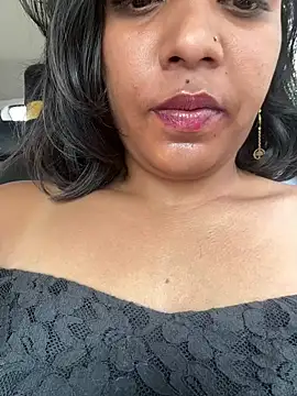 priyadevi17 online show from March 5, 2025, 12:38 am