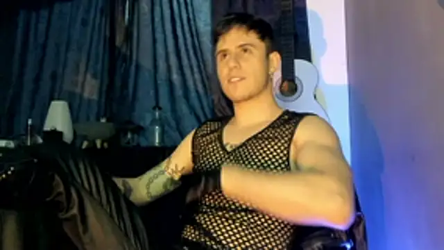 Antonello Vannucci online show from November 16, 2025, 9:53 pm