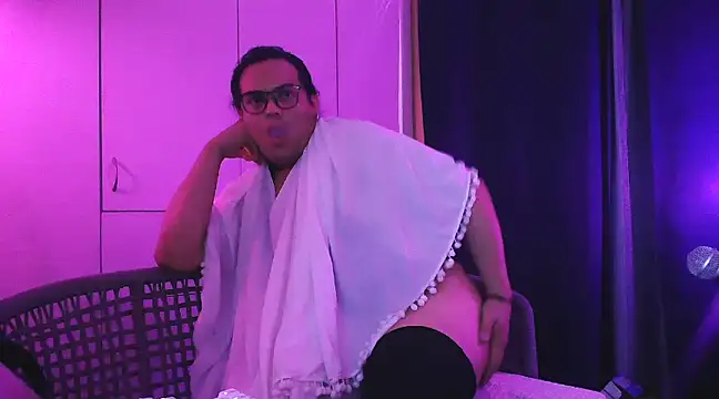 NikkelSofia online show from December 18, 2024, 12:54 am