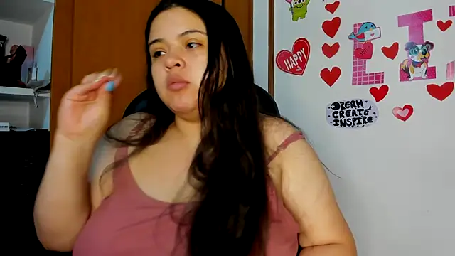 lizzie c online show from March 11, 2025, 1:05 am