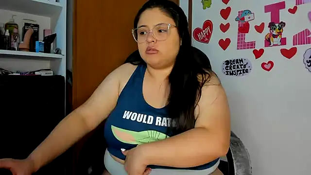 lizzie c online show from March 21, 2025, 12:18 am