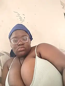 Snapshot of Damm_Bobbies chatting on October 24, 2025, 9:49 am Damm Bobbies online show from October 24, 2025, 9:49 am