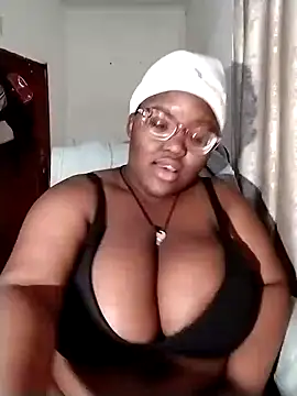 Snapshot of Damm_Bobbies chatting on July 2, 2026, 3:23 am Damm Bobbies online show from July 2, 2026, 3:23 am