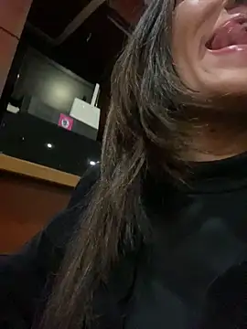 Snapshot of AlejandritaMilano chatting on May 21, 2026, 9:00 pm AlejandritaMilano online show from May 21, 2026, 9:00 pm