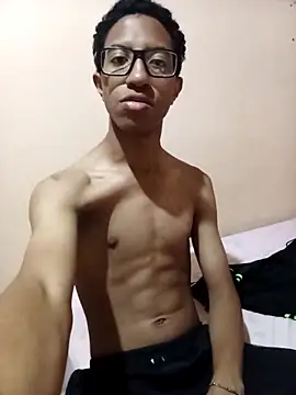 matheusroger online show from January 7, 2025, 1:38 am