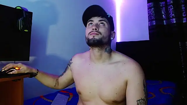 miia-liiam online show from January 12, 2026, 5:34 am