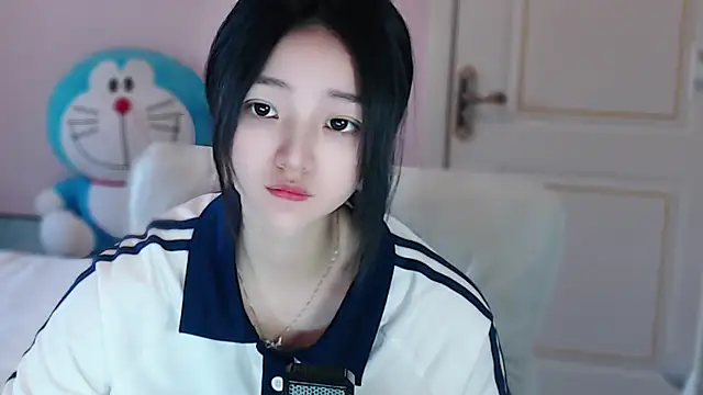 xiao-xiao-D online show from March 8, 2025, 5:28 am