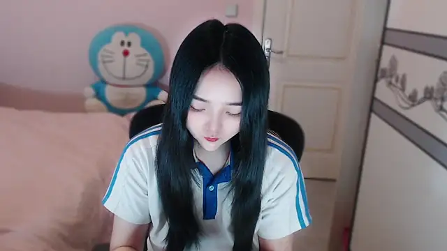 xiao-xiao-D online show from November 7, 2025, 5:07 am