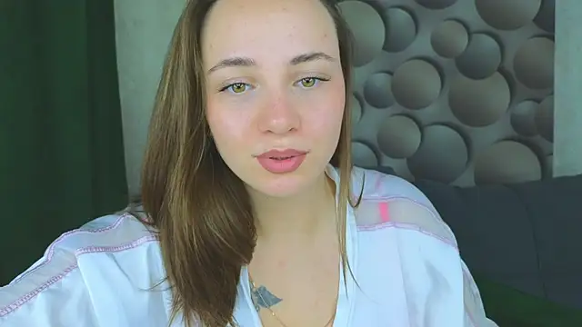 Cute smile sharon online show from September 13, 2025, 4:01 am