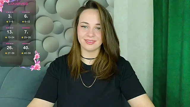 Cute smile sharon online show from October 14, 2025, 3:51 am