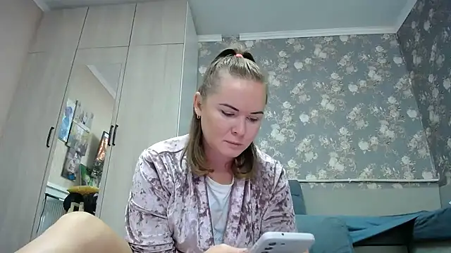  Miss Vanilla  online show from September 22, 2025, 6:04 am